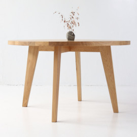 Okrągły stół drewniany